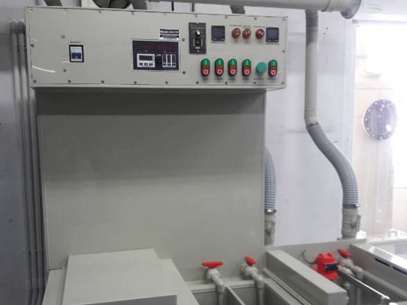 อุปกรณ์ควบคุมไฟฟ้าและ PLC